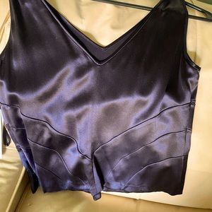 Jones New York Ladies VNeck Silk Sleeveless Blouse